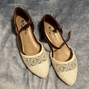 Lace Flats